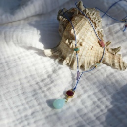 naszyjnik z naturalnymi minerałami